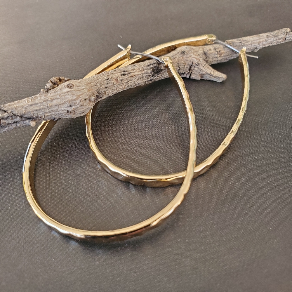 Tahari Gold Hammered Oblong Hoops Hoop Earrings - Picture 9 of 11